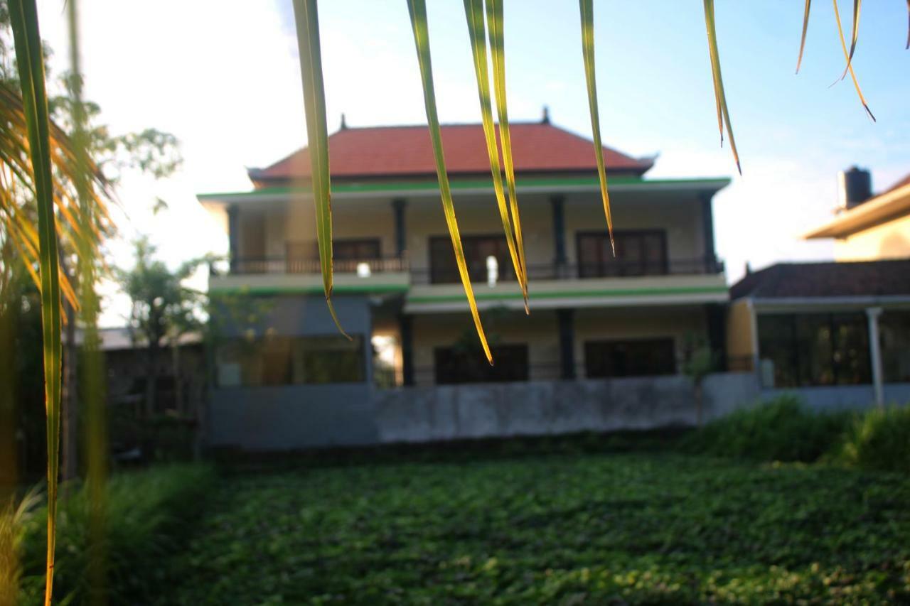 Dayuh Homestay Amed Extérieur photo
